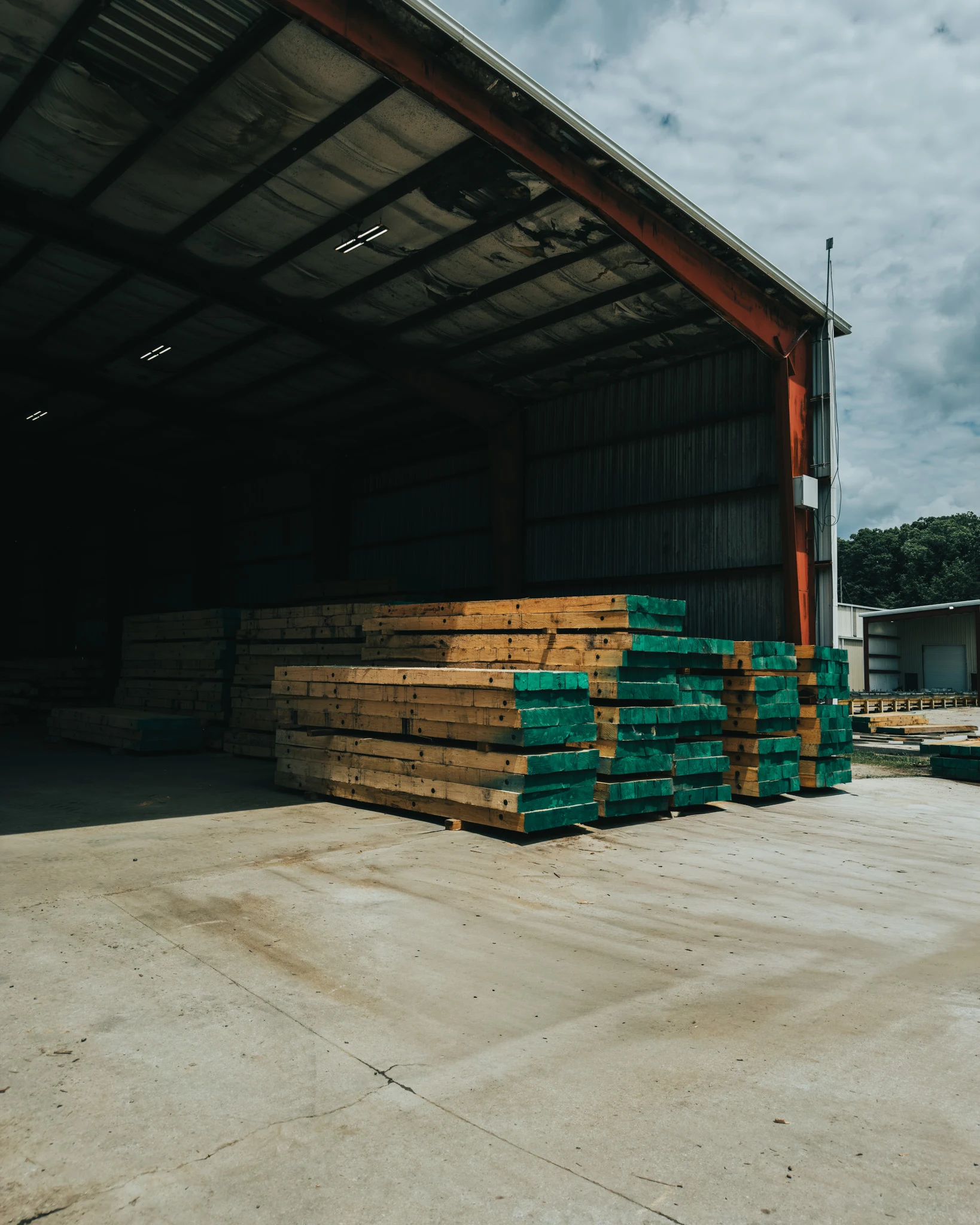 Green-end timber matting ready for shipment